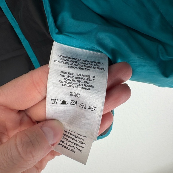Women’s Columbia Puffer Jacket - Picture 6 of 6